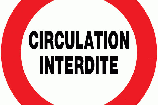 cropped-circulation-interdite.gif